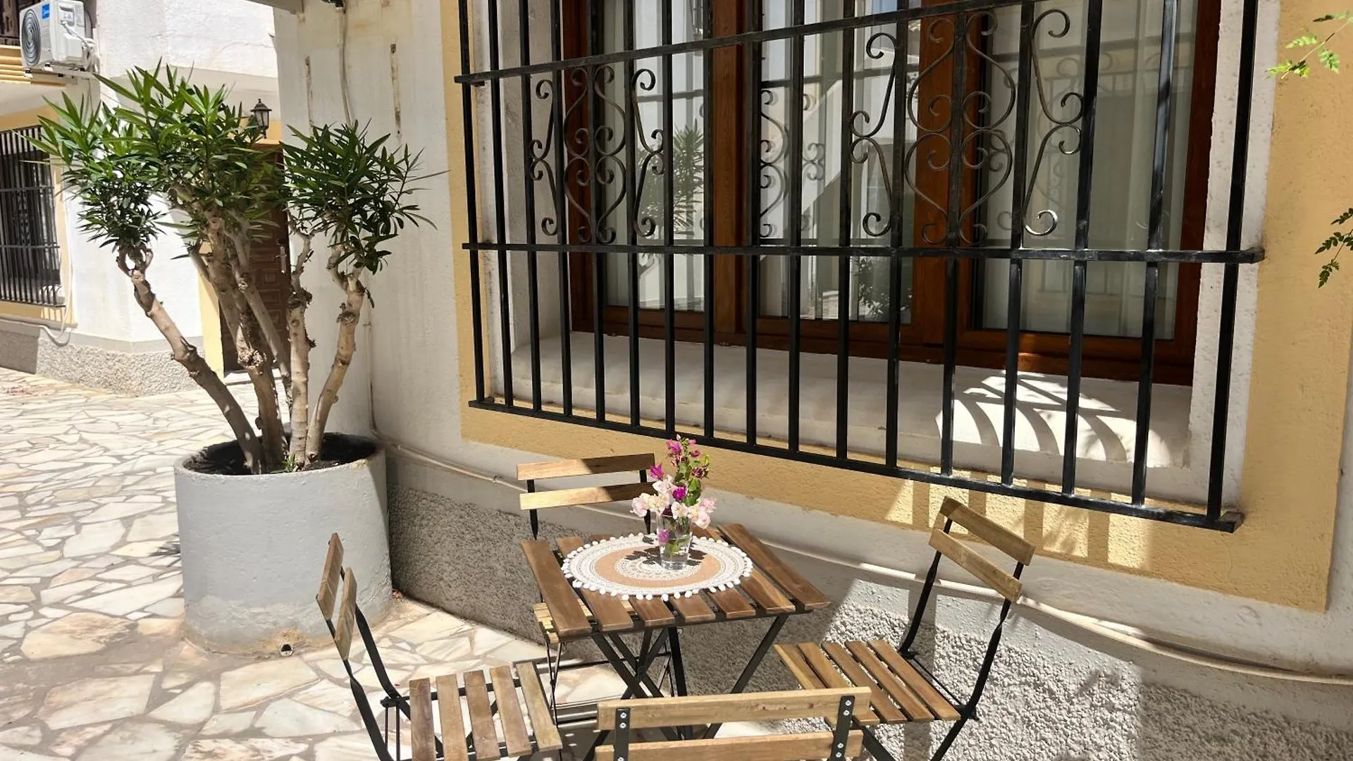 La Casita Verde- Cerca De La Playa Y Con Piscina Abierta Todo El Ano Playas de Vera Daire